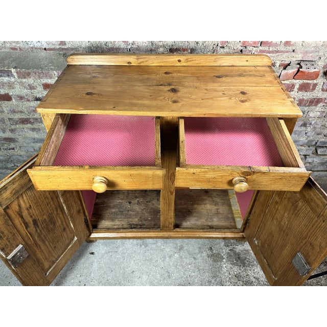 Storage unit, 19th century Pichepin sideboard with 2 drawers and 2 doors (2 keys) the unit closes. 1 interior shelf....