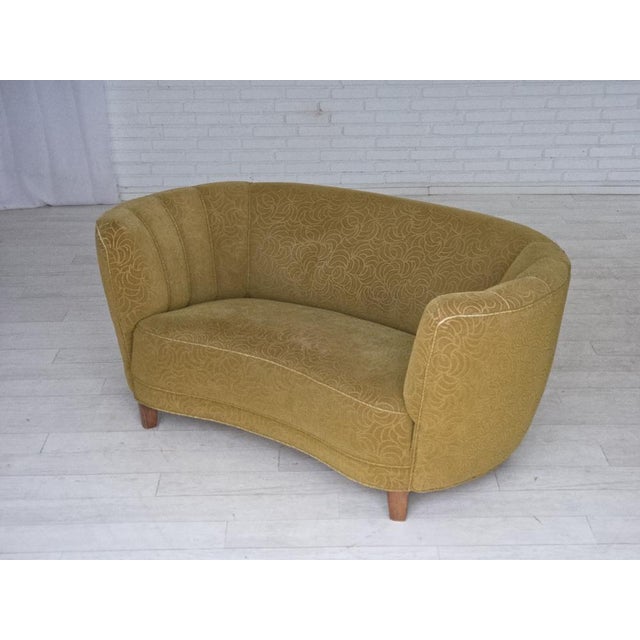 Danish 2-Seater Banana Sofa in Velour and Beech, 1960s For Sale - Image 18 of 18