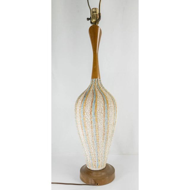 1960s Vintage Mid-Century Modern Ceramic Table Lamp For Sale In New York - Image 6 of 11