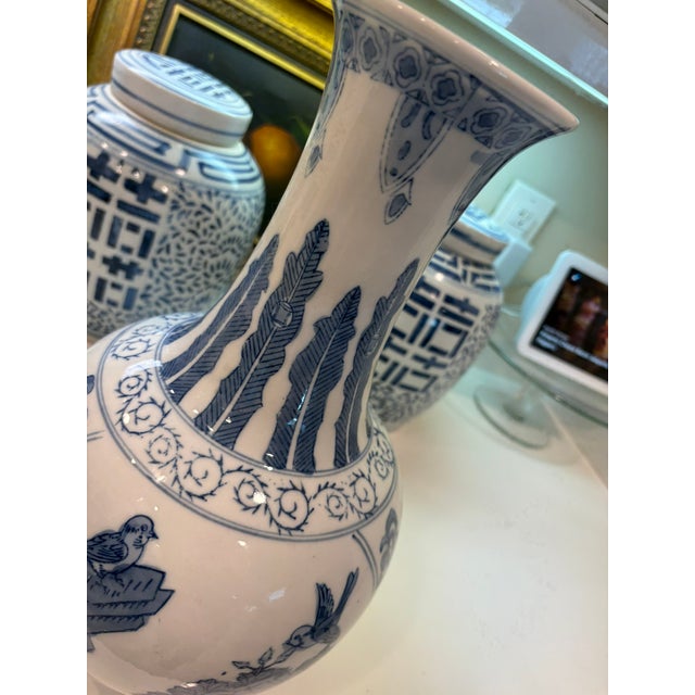 Late 20th Century Vintage Blue & White Chinese Porcelain Chinoiserie Vase With Pagoda Landscape Motifs For Sale - Image 5 of 13