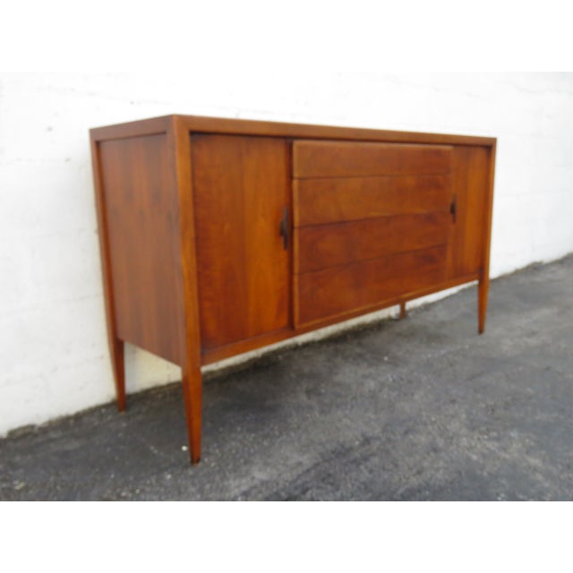 Century Mid Century Modern Long Credenza Sideboard Media Console 6299 For Sale - Image 15 of 18
