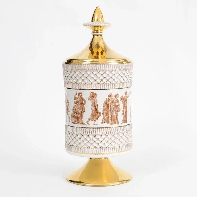 Italian Gilded Ceramic Box from Fiorentine, 1950s, in Very Good conditions. Designed 1950 to 1959 This piece has an...