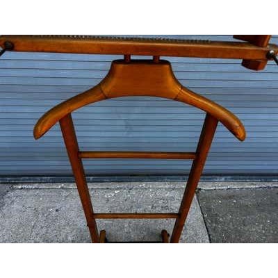 Mid-Century Modern Italian Birch Valet, Mid-Century Modern Design, Rotating Tray, 1968 For Sale - Image 3 of 11