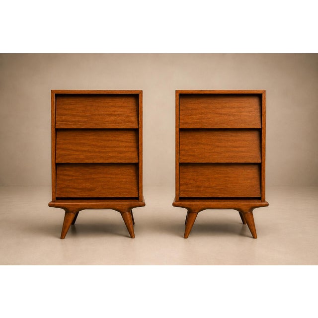 Architectural Pair of Brazilian Modern Side Tables in Ivory Wood, Brazil, 1950s For Sale - Image 10 of 18