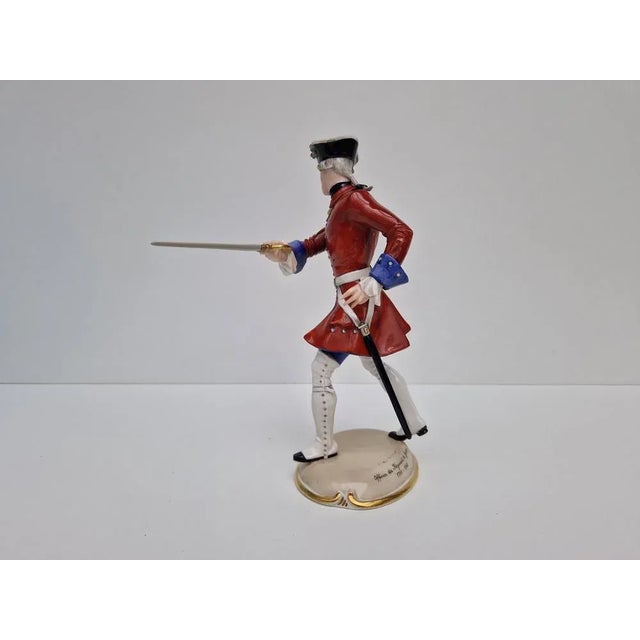 Jennes Regiment Officer Figurine by Hanns Goebl for Nymphenburg, 1940s For Sale - Image 3 of 11