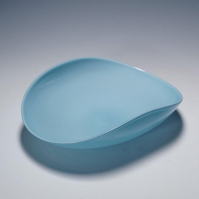 Rare Venini Art Glass Bowl in Light Blue and Lattimo Glass A vintage Venini bowl made of thin light blue and lattimo...