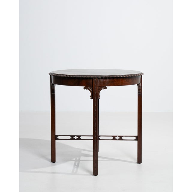 19th Century United Kingdom Rich Mahogany Round Mahogany Side Table For Sale - Image 9 of 11
