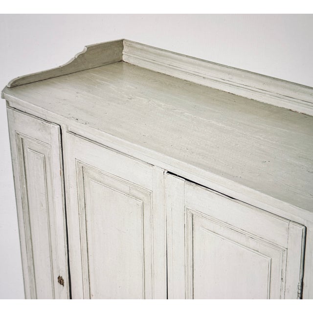 Gustavian Wooden Sideboard in Cream, 1850 For Sale - Image 4 of 8