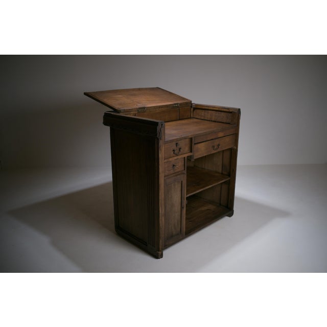 French Oak Shop Counter with Sculptural Rounded Corners, 1910s For Sale - Image 18 of 18