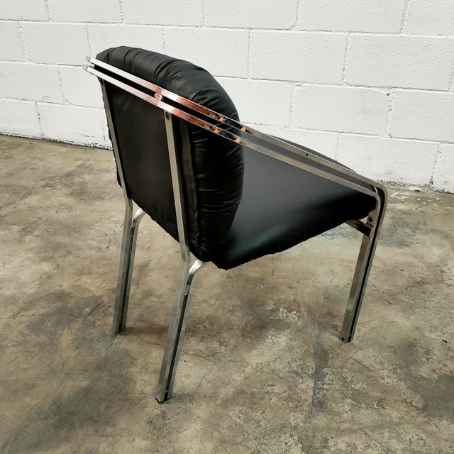 Mid-Century Modern Vintage Leather Armchair from Girgi, Italy, 1970 For Sale - Image 3 of 10