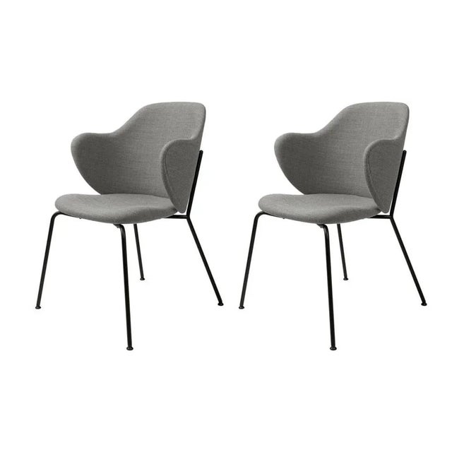 Set of 2 grey Fiord Lassen chairs by Lassen. Dimensions : W 58 x D 60 x H 88 cm. Materials : Textile. The Lassen chair by...