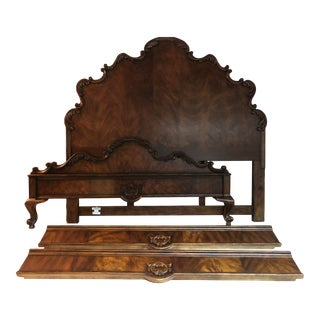 Drexel Heritage Collection Home in Belle Maison California King Bed of Ribbon For Sale