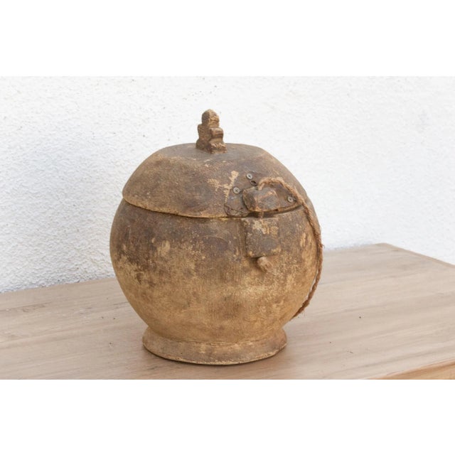 Rustic Rustic Food Bowl W/Rope Handle For Sale - Image 3 of 8