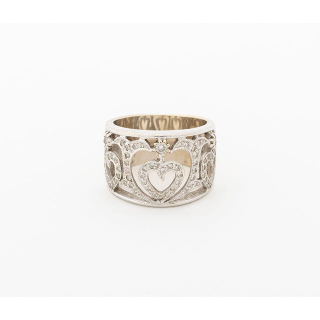 Heart Motif Openwork Pave Diamond and 18k White Gold Ring For Sale - Image 4 of 8