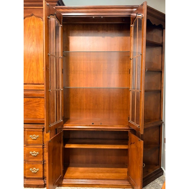 Wood Vintage 1980s Traditional Thomasville Cherry Wood Modular Wall Unit System For Sale - Image 7 of 13