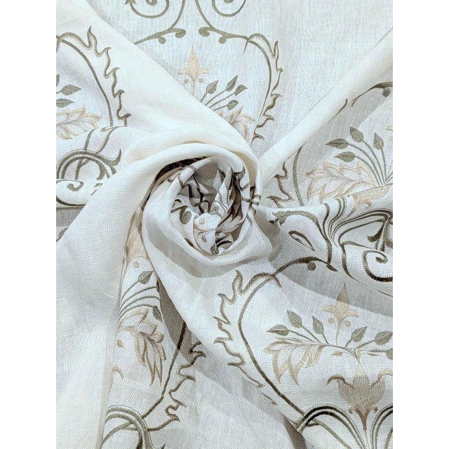 Vintage Colefax & Fowler "Brittini Voile" Embroidered Semi Sheer Drapery Fabric- 6.25 Yards For Sale In Los Angeles - Image 6 of 7