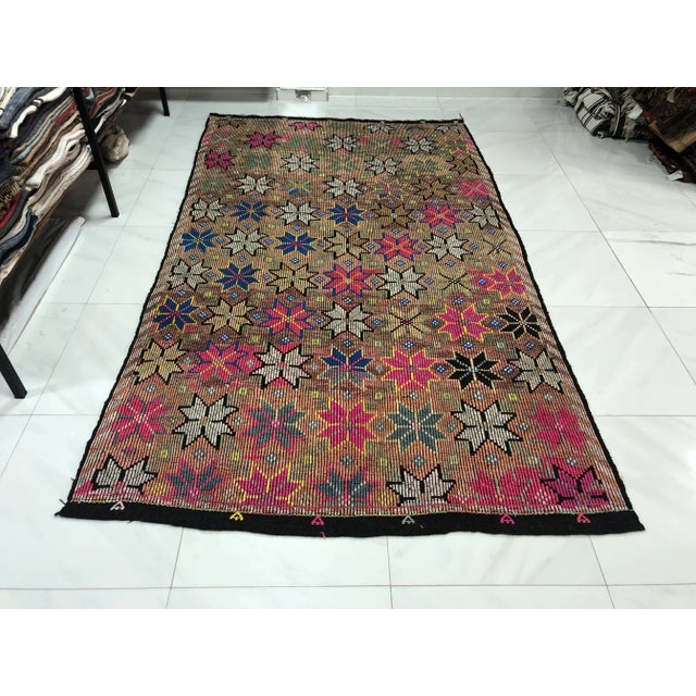 Turkish Home Living Oversize Kilim Rug - 5′8″ × 9′10″ For Sale - Image 11 of 11