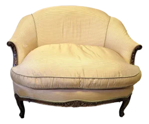 Antique French Louis XV Style Carved Walnut Settee Loveseat, Early 20th Century