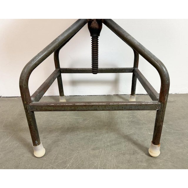 1960s Industrial Iron Adjustable Swivel Stool, 1960s For Sale - Image 5 of 18