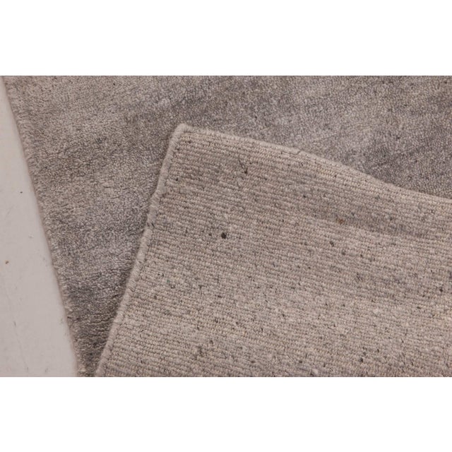 Contemporary Silver Handmade Wool Rug by Doris Leslie Blau For Sale In New York - Image 6 of 6