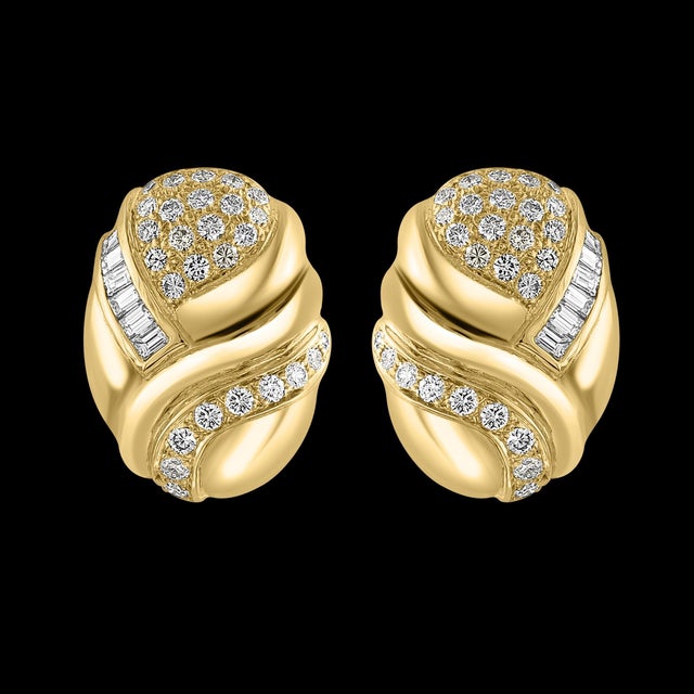 9 Carat Diamond Necklace & Earrings Bridal Suite 159 Gm 18 Karat Yellow Gold For Sale - Image 17 of 18