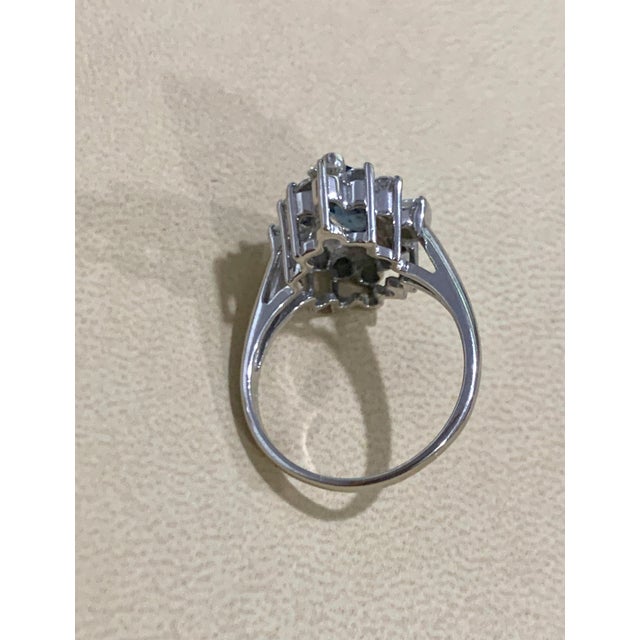 2.5 Ct Blue Sapphire & 1.2Ct Diamond Cocktail Ring in 18 Karat White Gold Estate For Sale In New York - Image 6 of 18