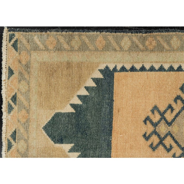 Turkish Mini Rug Oriental Hand Knotted Vintage Rug 1'7" x 2'10" #21272 For Sale - Image 4 of 8