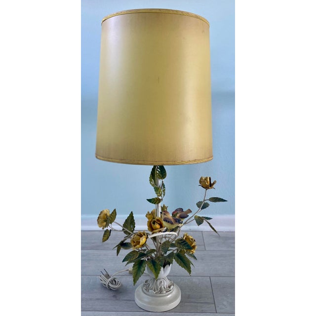Hollywood Regency Vintage Tole Table Lamp With Yellow Roses and Birds For Sale - Image 3 of 8