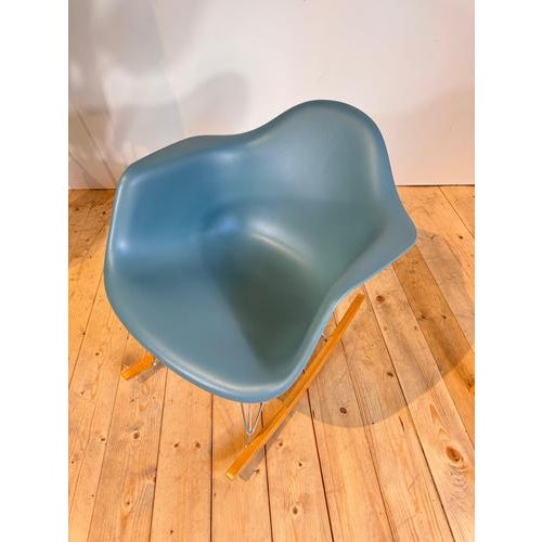 Blue RAR Rocking Chair by Charles Eames and Ray Eames for Vitra For Sale - Image 8 of 10