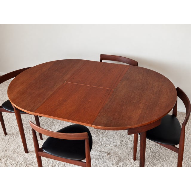 Round Extendable Dining Table and Chairs in Teak by Hans Olsen for Frem Røjle, Denmark, 1960s, Set of 5 For Sale - Image 9 of 18