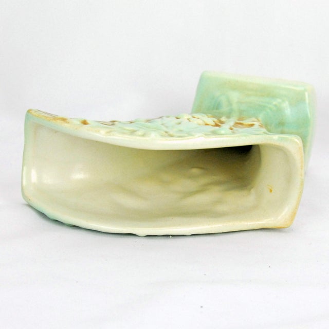 Ceramic Vintage McCoy Pottery Grapes & Leaves Fan Vase 1940s Rustic Line Green Brown For Sale - Image 7 of 8
