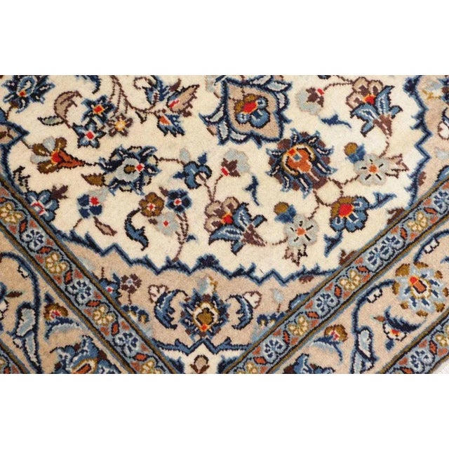 Kashan Rug in Hand-Knotted Virgin Wool For Sale - Image 6 of 11
