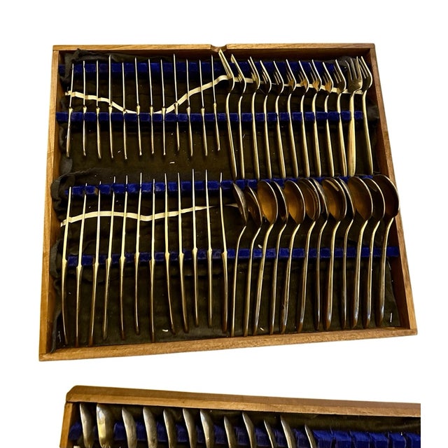 Vintage Tony’s Gems Stainless Steel 134 Pieces 12 Person Flatware Set For Sale - Image 4 of 12
