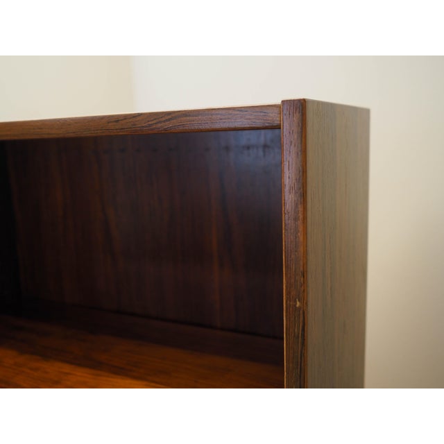Brown Danish Rosewood Bookcase from Hundevad & Co., 1970s For Sale - Image 8 of 16