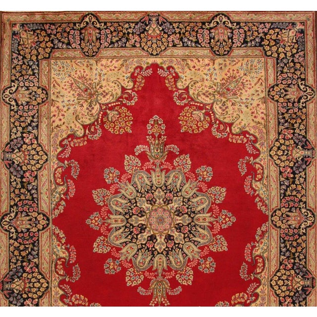 Middle Eastern Rug in Wool For Sale - Image 3 of 11