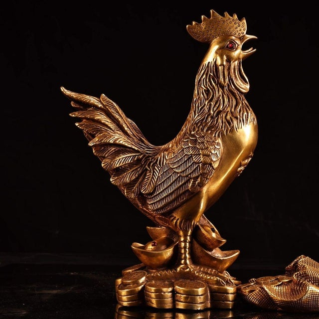 Art Deco Brass Rooster and Wealth Toad (Jinchan) Fortune Set - High-Relief Chiseled Copper Coin-Bringing Figurines For Sale - Image 3 of 9