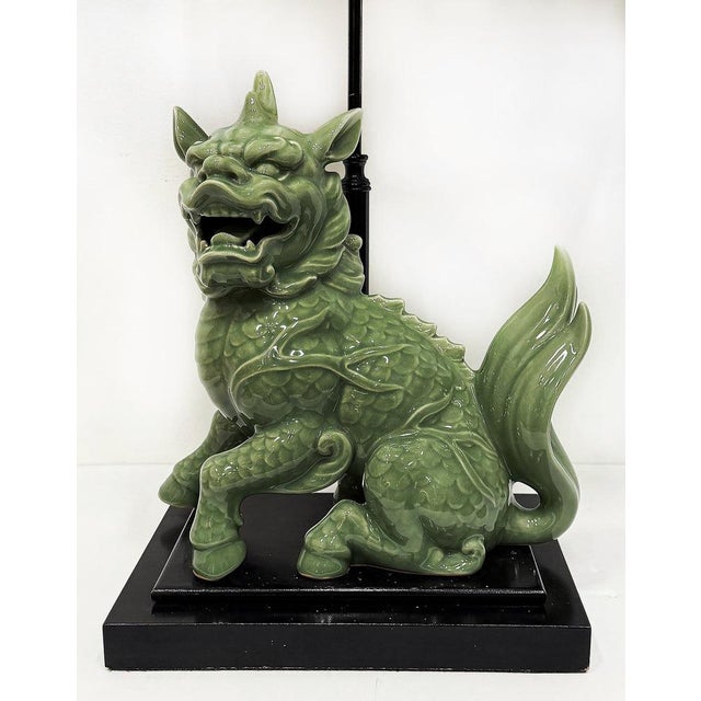 1940s 1940s Chinoiserie Celadon Porcelain Foo Dog Lamp, Custom Shade For Sale - Image 5 of 10