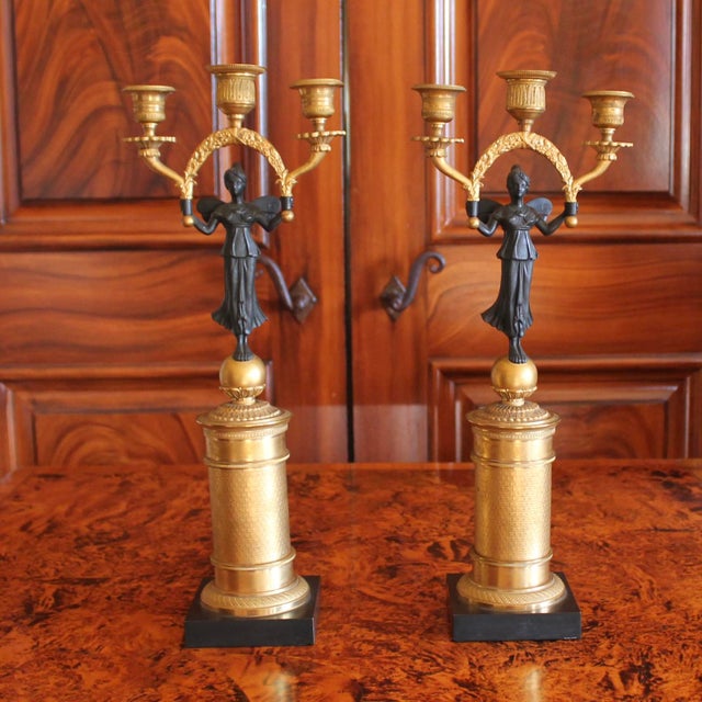 Neoclassical Pair of Continental Classical Gilt and Black Figural Three Light Candelabra For Sale - Image 3 of 14
