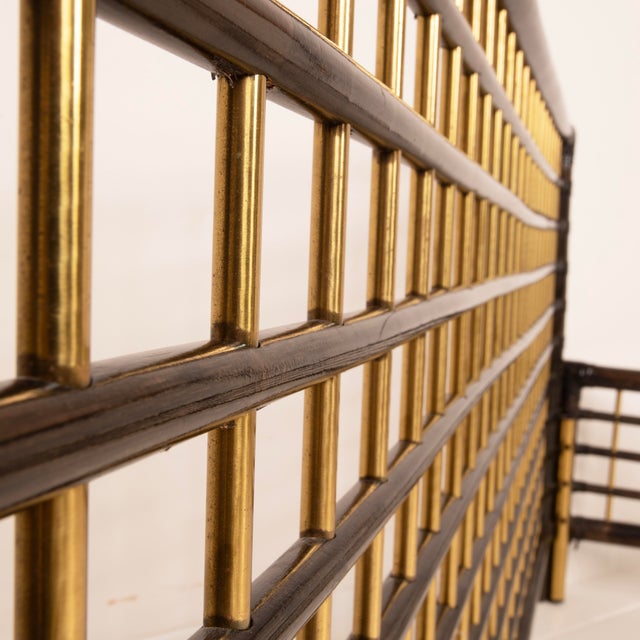 Beautiful and luxurious bed belonging to the "Marango" series designed by Alberto Smania and produced by the company of...