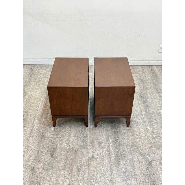 1960s Pair of Mid Century Modern Nightstands For Sale - Image 5 of 11