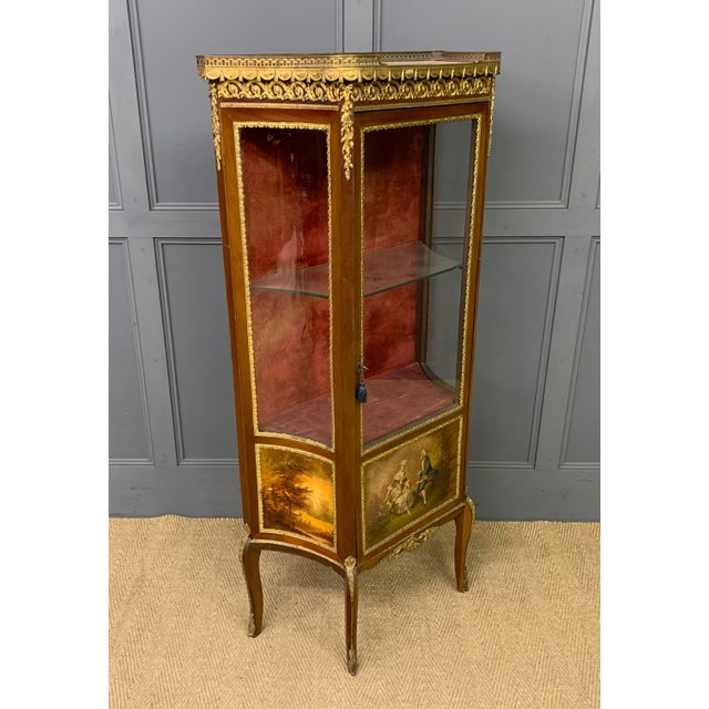 French Mahogany Vitrine by Vernis Martin, 1890 For Sale - Image 3 of 18