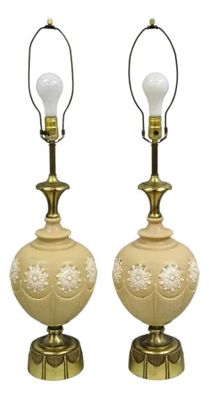 Mid 20th Century Vintage Hollywood Regency Beige Bulbous Ceramic Snowflake Table Lamps - A Pair