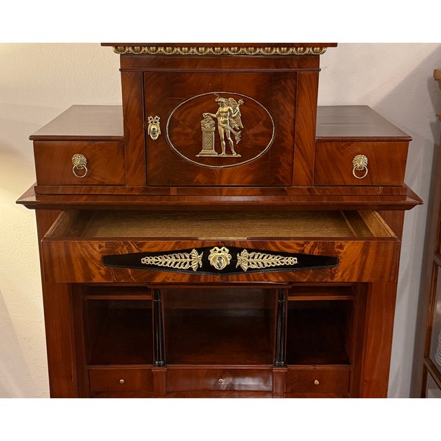 Neoclassical Fall-Front Secretaire Cabinet in Mahogany, 1780 For Sale - Image 4 of 15