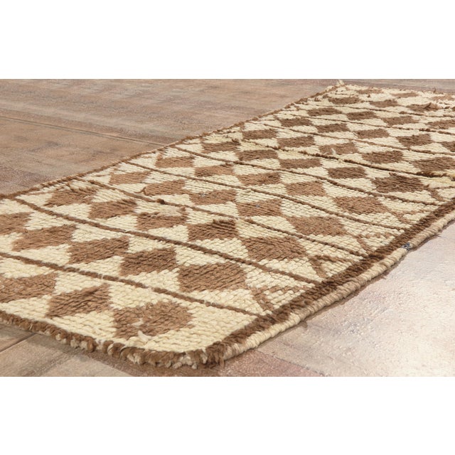 Ivory Vintage Azilal Moroccan Rug, 03'03 X 07'04 For Sale - Image 8 of 10