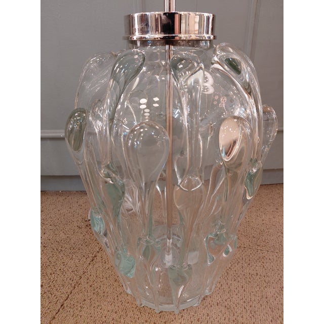 Transitional Pair of Vaughan "Pavia" Hand-Blown Crystal Glass Table Lamps, Model tg0080.ni For Sale - Image 3 of 10