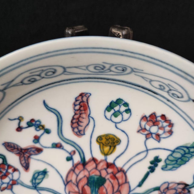 Chinese Ceramic Plate,Famille Rose Porcelain Plate Hand Painted Flower Bouquet Pattern For Sale In Seattle - Image 6 of 11