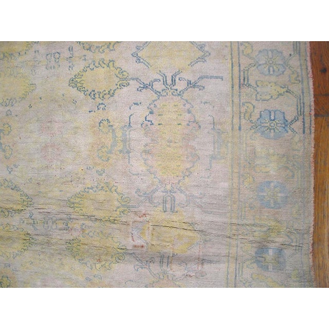 Indian 1920s White Cream Medallioni Antique Indian Cotton Agra Rug 4'2" X 6'4" Handknotted Wool Carpet For Sale - Image 3 of 7