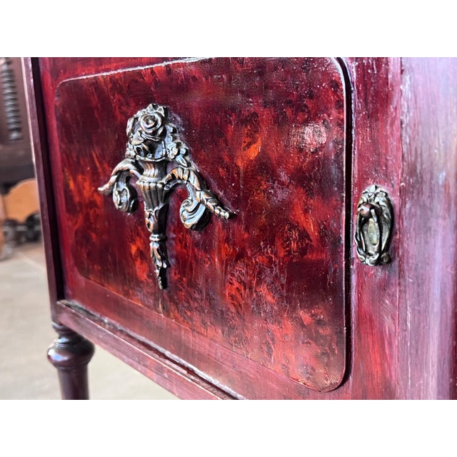 Wood Late 19th Century Pair of French Mahogany Nightstands with Drawer, Door and Bronze Crest For Sale - Image 7 of 18