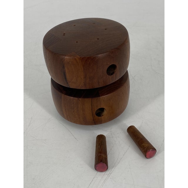 Mid-Century Modern Double Barrel Salt and Pepper Mill by Jens Quistgaard for Dansk, 1950s, Set of 2 For Sale - Image 3 of 10