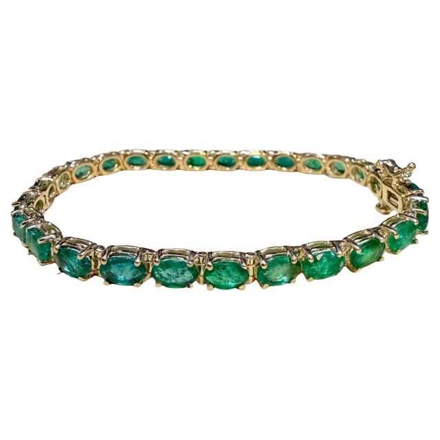 14 Carat Natural Oval Emerald Cut Cocktail Tennis Bracelet 14 Karat Yellow Gold For Sale - Image 4 of 8